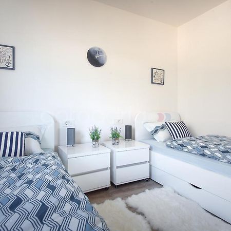 Luxury Apartment Sofia -Free Beach Parking Μακάρσκα Εξωτερικό φωτογραφία